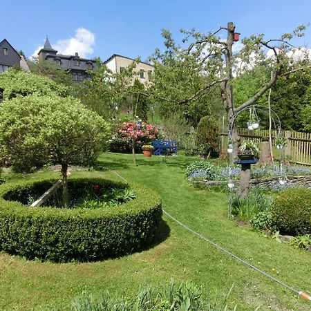 Apartment In Thuringian Forest With Garden Oberweißbach Exteriör bild